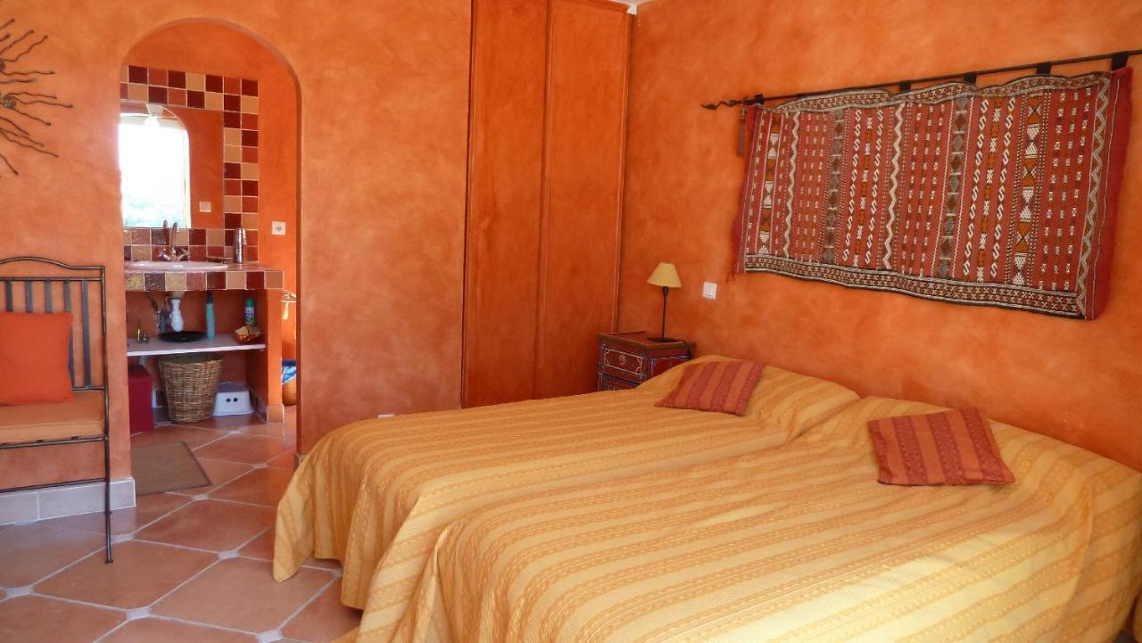 Les Cigalous Bed & Breakfast Restinclieres Ngoại thất bức ảnh